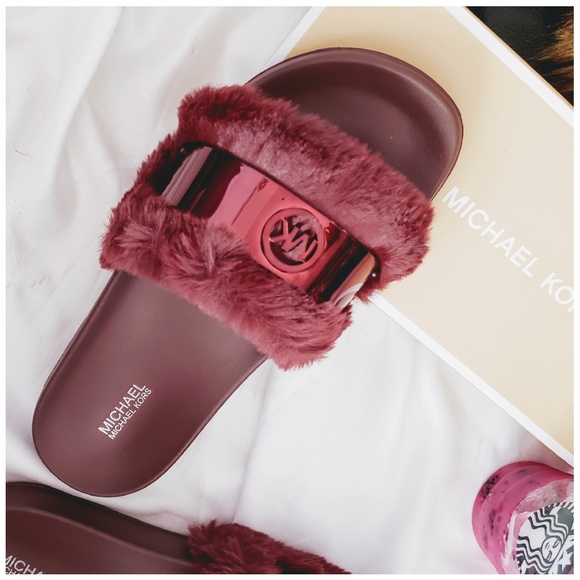 Michael Kors Jett Faux Slipper Sandal (last pair) - Picture 5 of 7